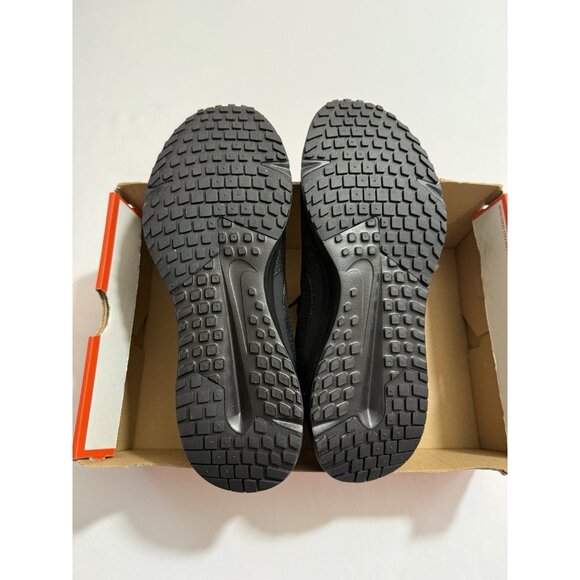 New Men’s Size 13 - Nike Run Defy Black Anthracite HM9594 002